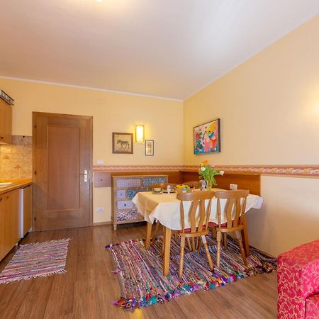 Residence Schneiderhof San Candido Bagian luar foto