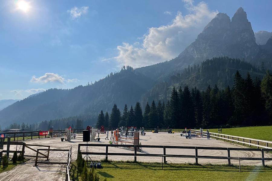 Residence Schneiderhof San Candido Bagian luar foto